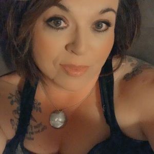 Meet your Posher, Dena